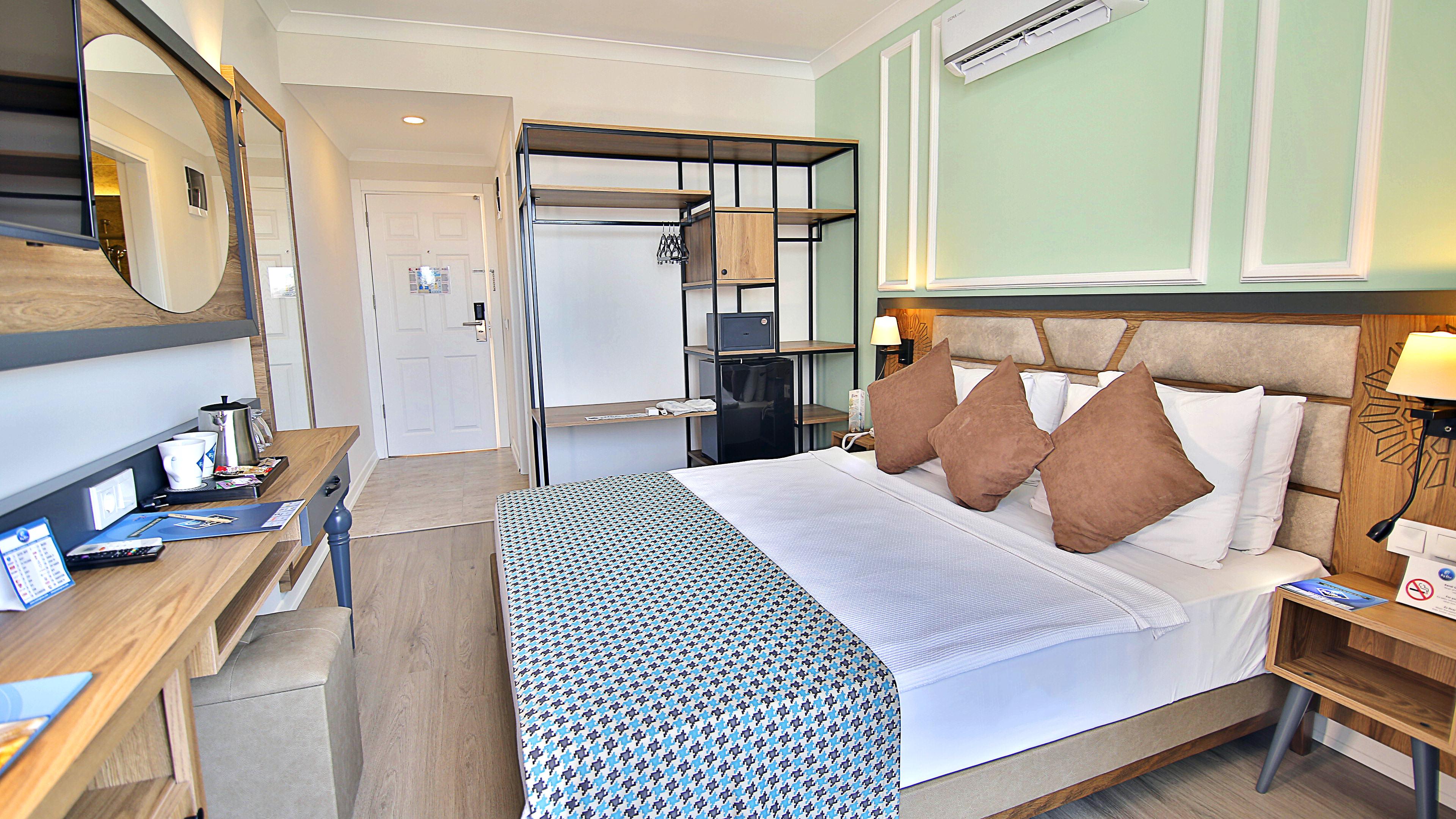 Club Big Blue Suit Hotel Alanya Exterior photo