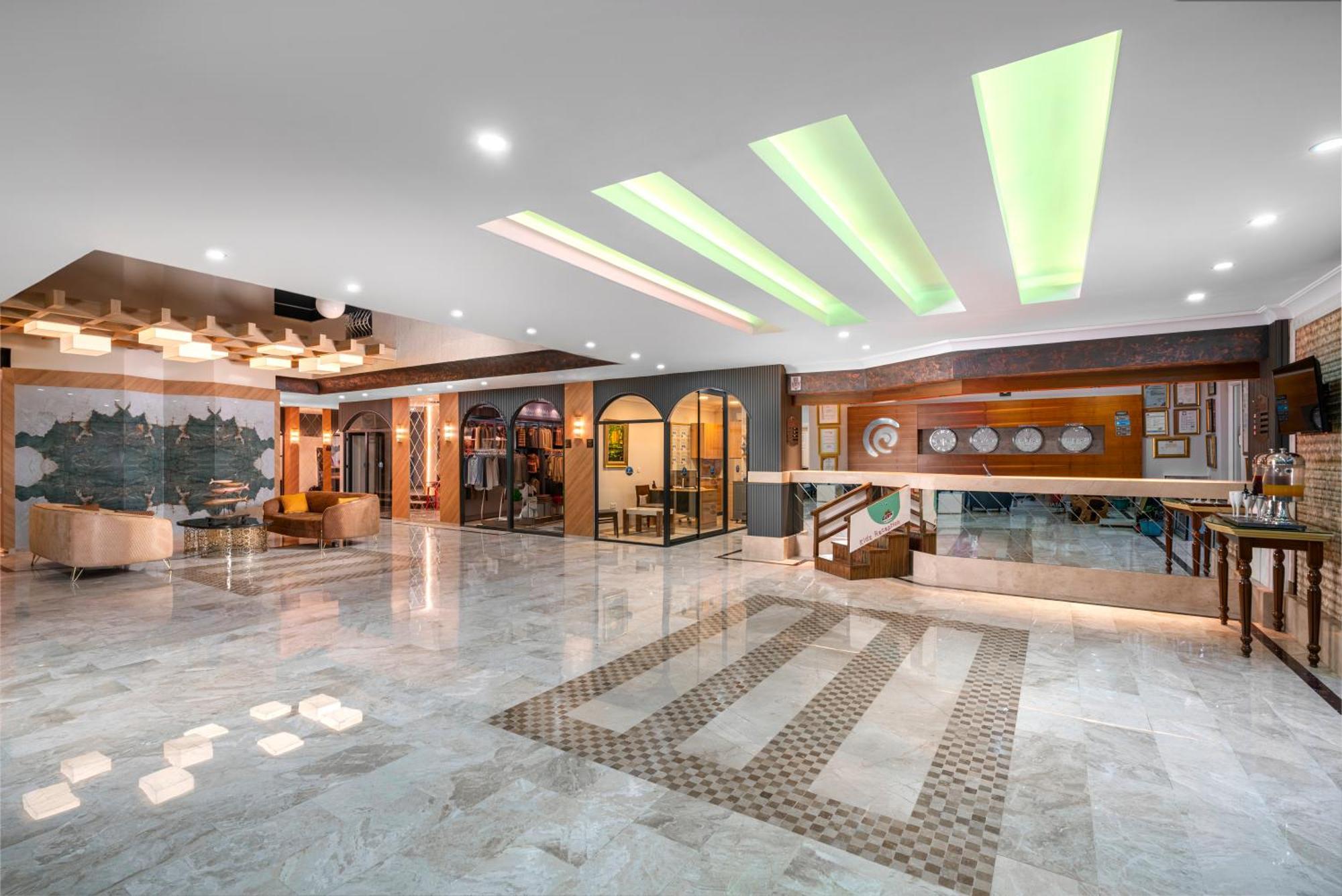 Club Big Blue Suit Hotel Alanya Exterior photo