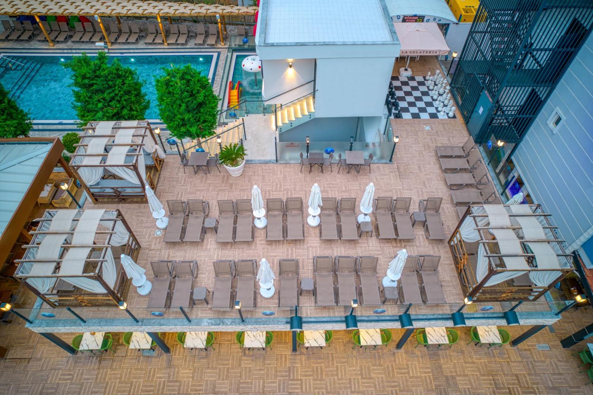 Club Big Blue Suit Hotel Alanya Exterior photo