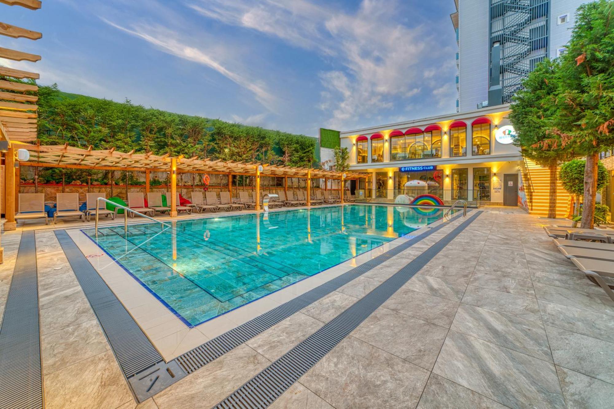 Club Big Blue Suit Hotel Alanya Exterior photo